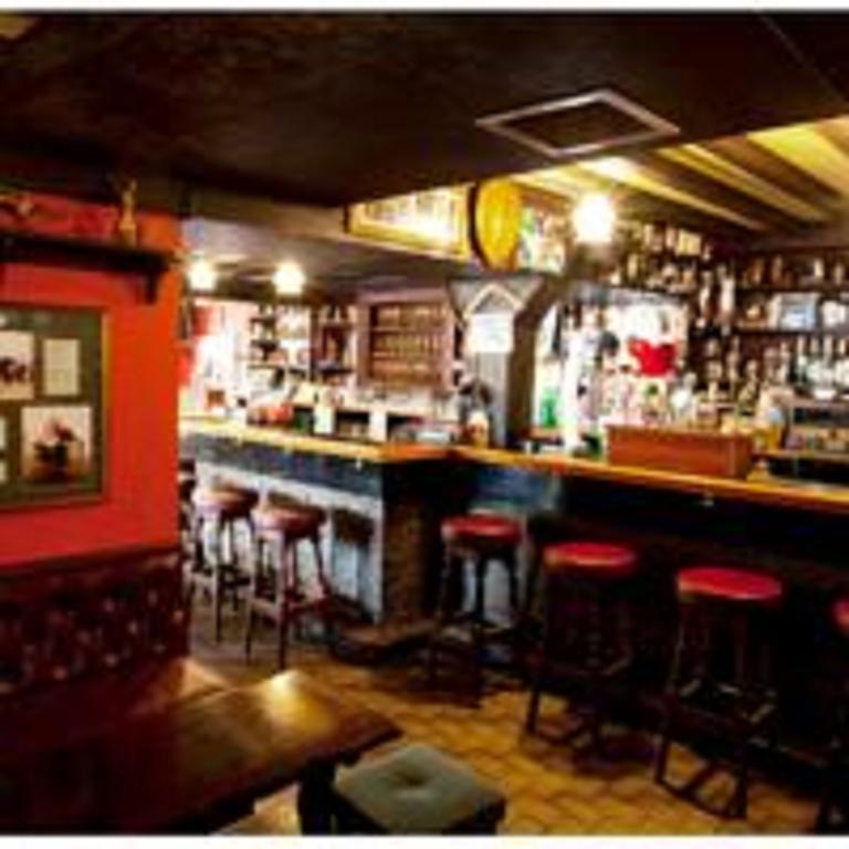 Jack O'Rourke'S Bar & Accommodation Abbeyfeale Rum bild